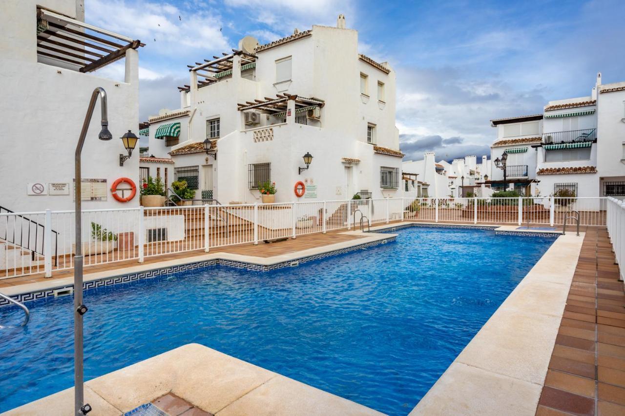 La Duquesa Apartment With Pool By Costarentals - Ref M8 มานิลบา ภายนอก รูปภาพ