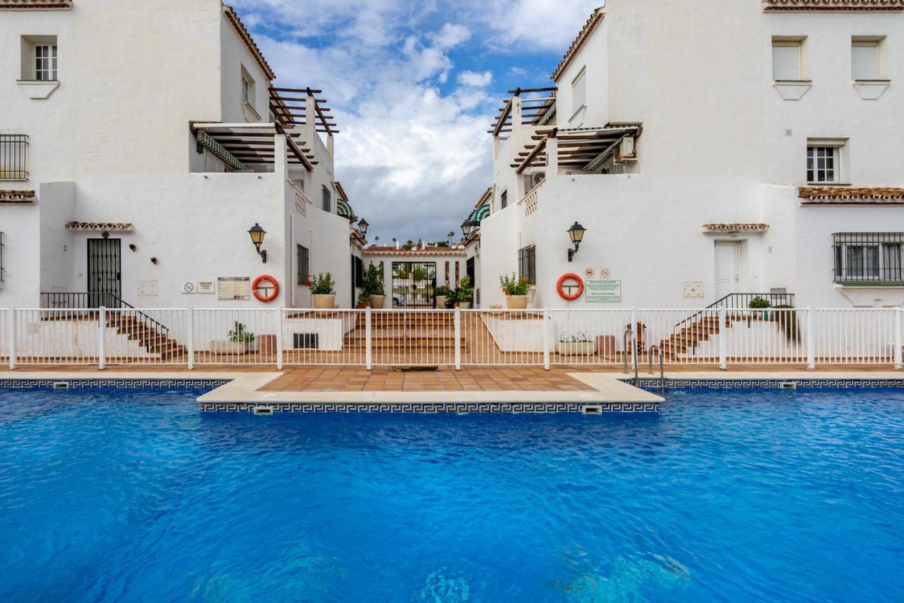 La Duquesa Apartment With Pool By Costarentals - Ref M8 มานิลบา ภายนอก รูปภาพ
